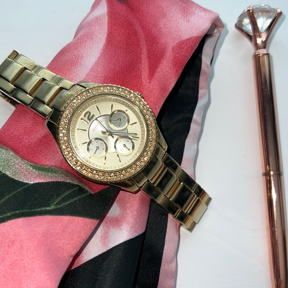Gold Fossil watch